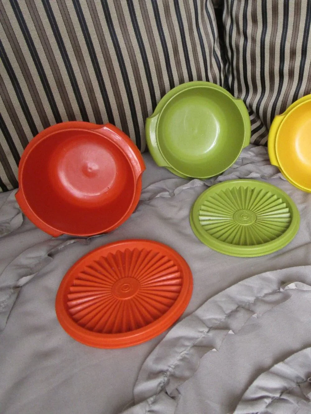 lot of Tupperware containers